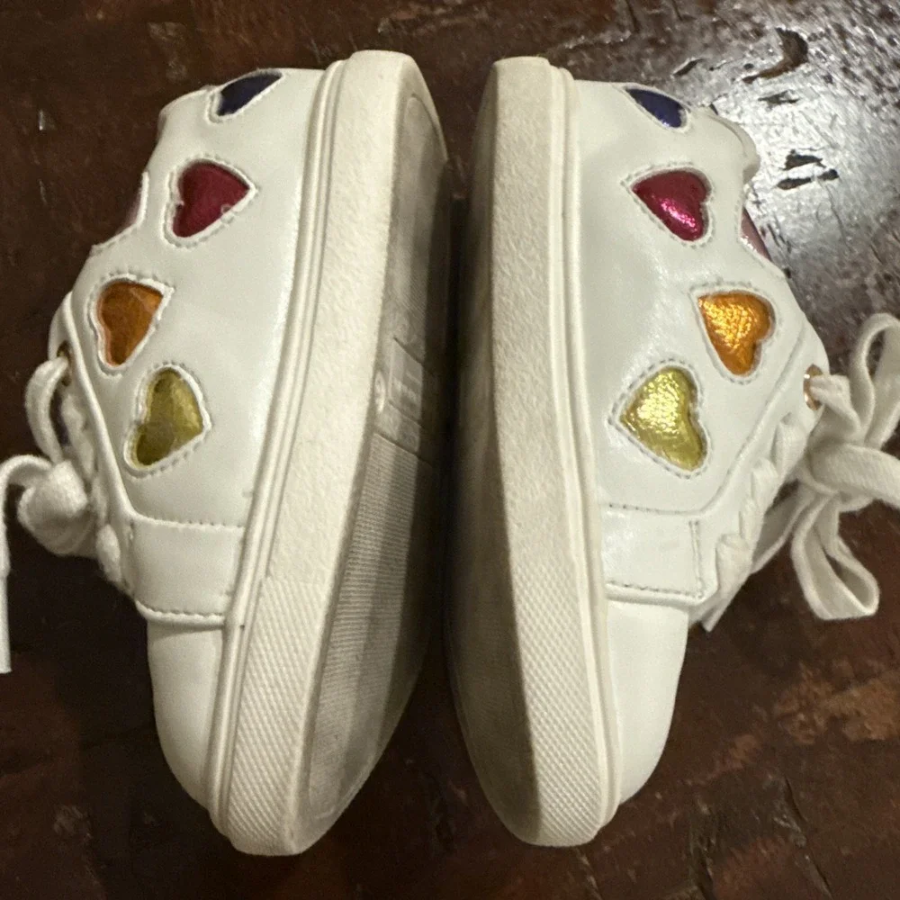 Kurt Geiger Mini Lane Love White Leather Hearts Girls School Shoes Sz 6